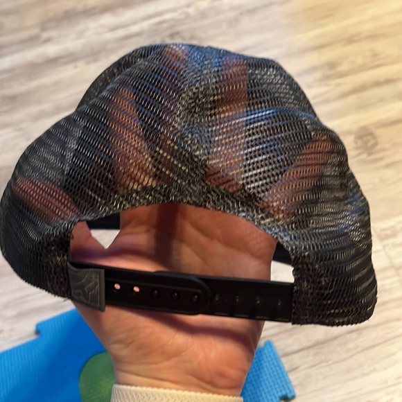 Fox Riders Co hat - Picture 2 of 3